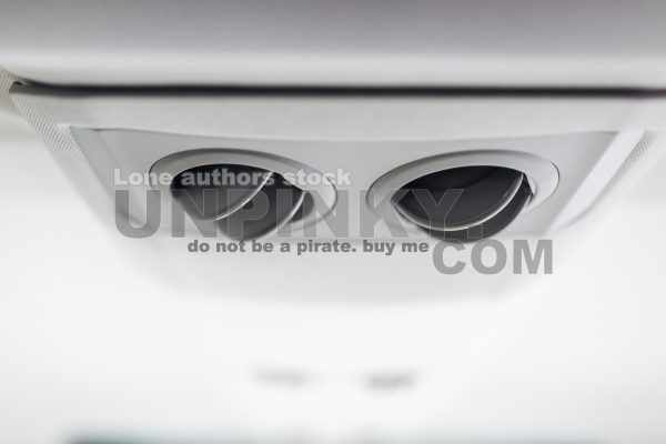 Air ventilation system in a car with air conditioning and warm airflow