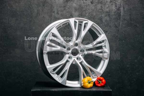 Сar metal disc, wheel, rims
