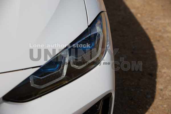 modern_coupe_headlight